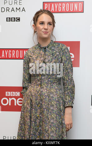 Les acteurs et les administrateurs assistent à une séance de photos pour les femmes Peu d'examen préalable type : Maya Hawke Où : London, Royaume-Uni Quand : 11 Déc 2017 Crédit : Phil Lewis/WENN.com Banque D'Images