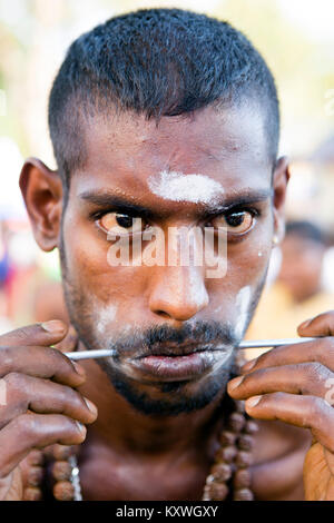 Les dévots hindous au cours de la procession annuelle de Thaipusam à Georgetown, l'île de Penang, en Malaisie. Banque D'Images