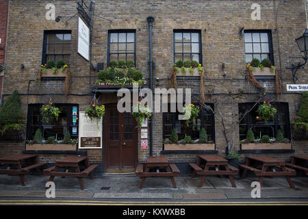 Deux Brasseries Pub, à Windsor, ville où le prince Harry et Megan Merkle va se marier à l'intérieur de la Chapelle St George du château de Windsor, Berkshire, England, UK Banque D'Images