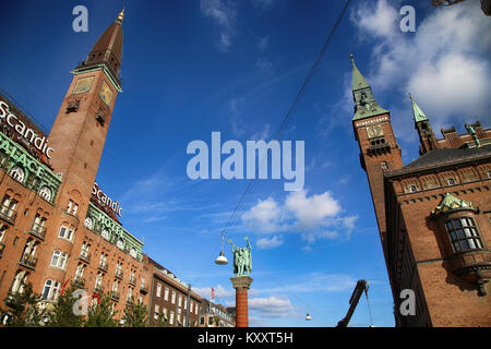 Copenhague, Danemark - 15 août 2016 : Scandic Palace Hotel est un hôtel-résidence sur place de l'Hôtel de Ville et Radhus, la mairie de Copenhague à Copenhague, Banque D'Images