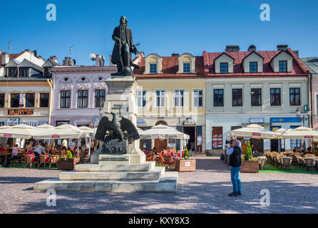 Tadeusz Kosciuszko Monument, une réplique de 1980 1894 statue, détruite en 1940 par les Allemands, à Rynek ou Place du marché de Rzeszów, aka Malopolska Banque D'Images