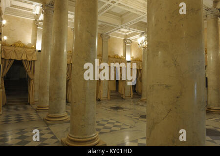 Portes, hall, Théâtre Reggio di Parma, Parme, Italie, 2013. Banque D'Images