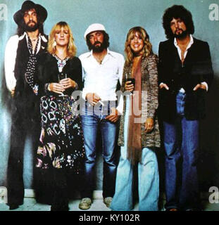 Fleetwood Mac Fleetwood Mac est un groupe de rock américano-britannique formé en 1967 à Londres. Leur album de 1977, Rumours, est devenu l'un des albums les plus vendus de tous les temps, reflétant la dynamique interne du groupe et ses relations personnelles. Banque D'Images