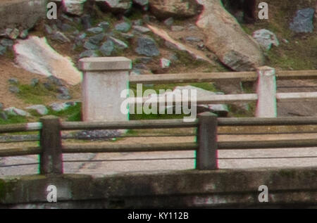 Une photographie montrant des inondations sous le pont de l'ancienne route 49 au-dessus de la rivière South Yuba à Nevada City, en Californie, documentant l'impact des événements naturels sur les infrastructures locales. Banque D'Images
