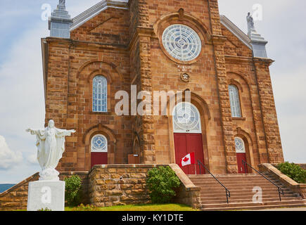 L'église Saint Pierre (1893), Chéticamp, l'île du Cap-Breton, Nouvelle-Écosse, Canada Banque D'Images