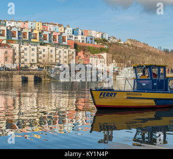 Bristol Ferry, l'approche de Brigantia Underfall Yard, Bristol, Royaume-Uni Banque D'Images