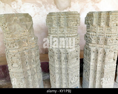 Mahishasurmardini sculptures sur pierre dans le célèbre village-étape à bien d'Abhaneri,Rajasthan, Inde Banque D'Images