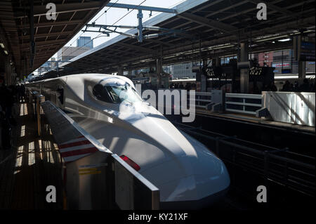 30.12.2017, Nagoya, Japon, Asie - un train Shinkansen Bullet Train à la gare centrale de Nagoya. Banque D'Images