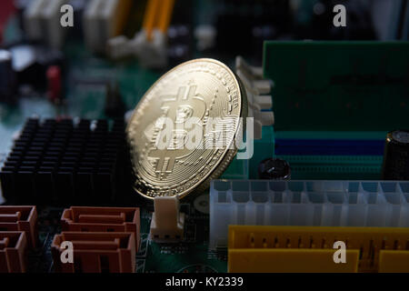 Carte mère d'ordinateur sur Bitcoin Banque D'Images
