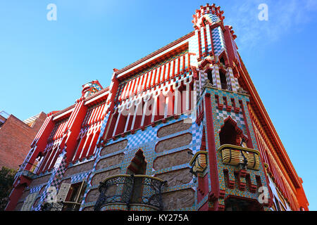 Vue de la Casa Vicens Museum, situé dans une maison historique conçu par l'architecte Antoni Gaudi à Barcelone, Catalogne. Banque D'Images