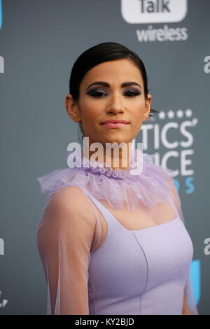 Tiffany Smith assiste à la 23e Critics' Choice Awards au Barker Hangar à Santa Monica, Los Angeles, USA, le 11 janvier 2018. Photo : Hubert Boesl - AUCUN FIL SERVICE - Photo : Hubert Boesl/dpa Banque D'Images