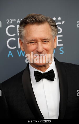 Los Angeles, USA. Jan 11, 2018. Bill Pullman assiste à la 23e Critics' Choice Awards au Barker Hangar à Santa Monica, Los Angeles, USA, le 11 janvier 2018. Credit : Hubert Boesl - AUCUN FIL SERVICE - Crédit : Hubert Boesl/dpa/Alamy Live News Banque D'Images