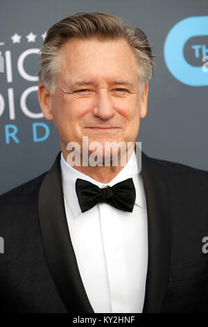 Bill Pullman assiste à la 23e Critics' Choice Awards au Barker Hangar le 11 janvier 2018 à Santa Monica, en Californie. Banque D'Images