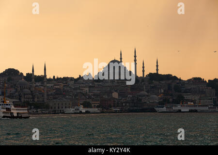 Istanbul - la croisière à travers le détroit du Bosphore Banque D'Images