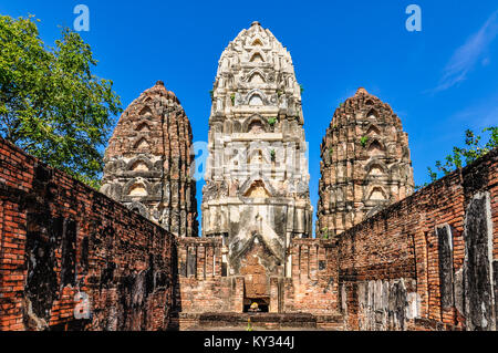 Wat Si Sawai temple dans le parc historique de Sukhotaï, Thaïlande Banque D'Images