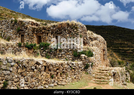 Bolivie - ruines préhistoriques de l'Inca sur l'Isla del Sol, sur le lac Titicaca, le plus grand lac du monde les (3808m) Le Temple du Soleil Banque D'Images