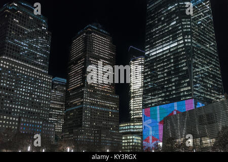 29 SEP 2017 -NEW YORK / USA - gratte-ciel de New York la nuit. Banque D'Images