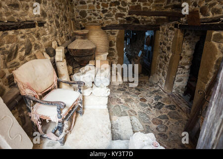 L'île de Naxos, Grèce - 24 octobre 2016 : Venetian Museum, tour della Rocca Barozzi, situé à l'entrée du château de Chora, Naxos. Banque D'Images