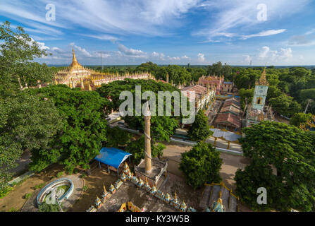 Belle pagode bouddhiste, Thanboddhay Phaya à Monywa, Myanmar Banque D'Images