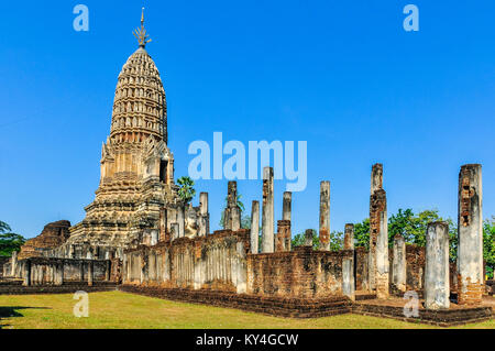 Wat Phra Si Ratana Mahathat dans le parc historique de Si Satchanalai, Thaïlande Banque D'Images