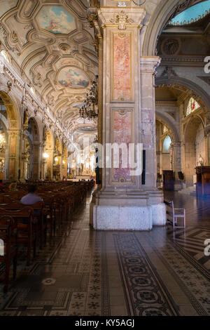 Vue de l'intérieur de la Catedral Metropolitano de Santiago/Cathédrale métropolitaine de Santiago Plaza de Armas, Santiago, Chili. Banque D'Images