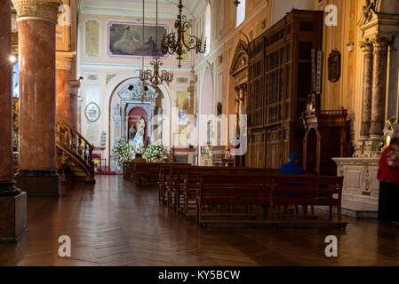 Vue de l'intérieur de la Basilique de la Merced, Santiago, Chili. Banque D'Images