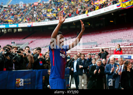 Barcelona, España. 13 Jan, 2018. Présentation de Yerry Mina en tant que nouveau joueur du FC Barcelone, à Barcelone, le 13 janvier 2018. Más Información Gtres Crédit : Comuniación sur ligne, S.L./Alamy Live News Banque D'Images