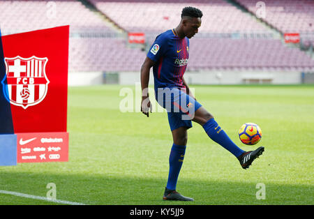 Barcelona, España. 13 Jan, 2018. Présentation de Yerry Mina en tant que nouveau joueur du FC Barcelone, à Barcelone, le 13 janvier 2018. Más Información Gtres Crédit : Comuniación sur ligne, S.L./Alamy Live News Banque D'Images