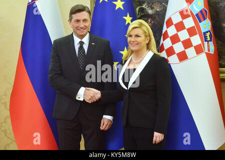 BRDO PRI Kranju, Slovénie. 13 janvier, 2018. Le président de la Slovénie, Borut Pahor, a accueilli la cérémonie de déjeuner pour les présidents des pays voisins et serre la main du Président de la Croatie, Kolinda Grabar-Kitarovic. Credit : Matic/Štojs Alamy Live News Banque D'Images