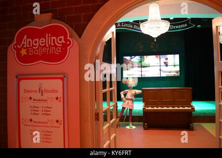 La Malaisie, Puteri Harbour - Mars 2013 : Hello Kitty Sanrio Town en Malaisie, Puteri Harbour en mars 2013 en Malaisie. Hello Kitty Sanrio Town La Malaisie est Banque D'Images