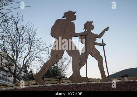 Les randonneurs,ossature,statue,randonnées,waymark,chemin,Grande Randonnee,GR,randonnée pédestre,randonnée,Quillan,ville,Aude,Sud,de,France,europe,europe,long,distance Banque D'Images