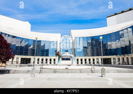 BRATISLAVA, Slovaquie - 11 MAI 2017 : Nouveau bâtiment du Théâtre national slovaque à Bratislava, Slovaquie. Théâtre national slovaque est la plus ancienne profession Slovaque Banque D'Images