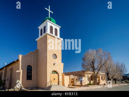 Iglesia San Jose aka Eglise paroissiale Saint-Joseph, 1e Rue, la Turquoise Trail, Los Corrales, New Mexico, USA Banque D'Images