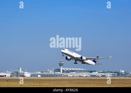 Lufthansa, Airbus, A350-900, avion, avion, avion, compagnies aériennes, airways, rouleau, in, out, de prendre, de commencer, de pousser, rampe, l'aéroport de Munich, Banque D'Images