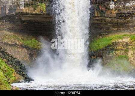 Creek Falls Minnehaha, Minneapolis, MN, USA, octobre, par Dominique Braud/Dembinsky Assoc Photo Banque D'Images