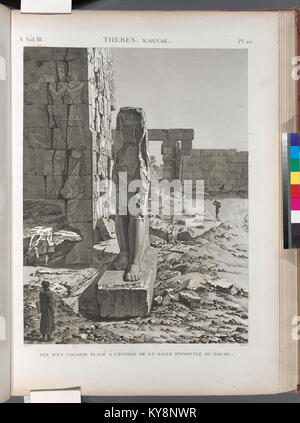 Thèbes. Karnak. Vue d'un colosse placé à l'entrée de la salle hypostyle du palais (NYPL)14212718-1268043 b Banque D'Images