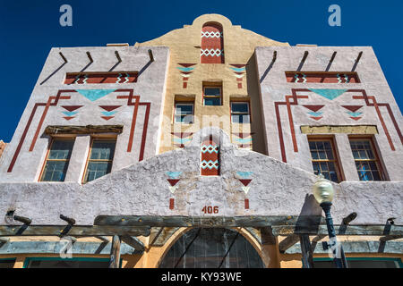 El Sol Théâtre, cinéma historique bâtiment avec motifs inspirés par les dessins indiens à Bullard Street dans Silver City, Nouveau-Mexique, États-Unis Banque D'Images