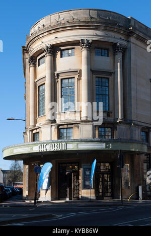 Le Forum - officiellement un cinéma art déco - St James Parade, Bath, Somerset, England, UK Banque D'Images