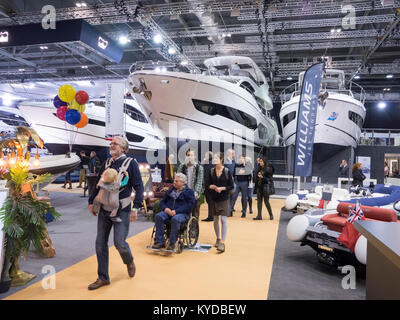 Londres, Royaume-Uni. 14Th Jan, 2018. Le dernier jour de la London Boat Show était remplie de gens, que le Royaume-Uni est le dynamisme du secteur nautique a récemment signalé des ventes record grâce à la faiblesse de la livre. Credit : James Bell/Alamy Live News Banque D'Images