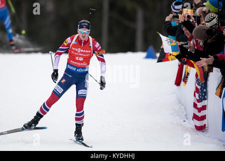 Inzell, Allemagne. 14Th Jan, 2018. Olsbu Marte de Norvège au cours de l'événement de démarrage de masse des femmes (12, 5 km) de la Coupe du Monde de biathlon à la Chiemgau Arena à Inzell, Allemagne, 14 janvier 2018. Crédit : Sven Hoppe/dpa/Alamy Live News Banque D'Images