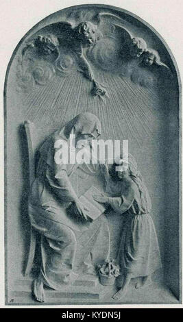 Cette sculpture en relief d'Anne est située dans l'église de dotée Visar en Slovénie, créée en 1902. Il représente une œuvre importante de l'art religieux représentant la Sainte famille et le rôle d'Anne dans la tradition chrétienne. Banque D'Images