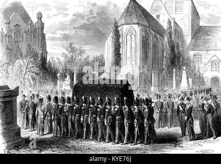 Le 20 avril 1876, les restes du roi Léopold Ier des Belges et de sa famille ont été transférés dans la crypte royale sous l’église notre-Dame de Laeken à Bruxelles, marquant un moment clé du patrimoine dynastique et national belge. Banque D'Images