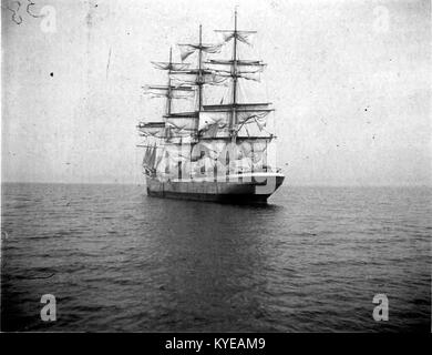 Trois-mâts non identifié, navire à voile en mer, Washington, ca 1900 (HESTER) 385 Banque D'Images