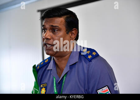 Anand Pillay, le commissaire de police de l'AMISOM parle durant l'induction de la formation des agents de police nouvellement déployés au service dans le cadre de l'Union africaine en Somalie (AMISOM) à Mogadiscio, le 06 octobre, 2017. L'AMISOM Photo / ilyas Ahmed Banque D'Images