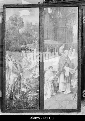 La cathédrale de Västerås (Västerås Domkyrka) en Suède est une église de style gothique consacrée en 1271. Basilique romane à l'origine, elle a été agrandie aux XVe et XVIe siècles. La cathédrale présente un toit recouvert de cuivre et une flèche baroque datant de 1694. Il abrite le tombeau du roi Éric XIV de Suède. Banque D'Images