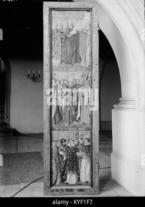 La cathédrale de Västerås (Västerås Domkyrka) en Suède est une église de style gothique consacrée en 1271. Basilique romane à l'origine, elle a été agrandie aux XVe et XVIe siècles. La cathédrale présente un toit recouvert de cuivre et une flèche baroque datant de 1694. Il abrite le tombeau du roi Éric XIV de Suède. Banque D'Images