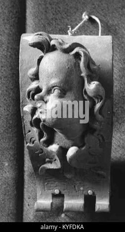 Brahekyrkan, située sur l'île de Visingsö, en Suède, est une église historique connue pour son architecture gothique médiévale et son rôle dans la vie religieuse et culturelle de la communauté insulaire. Banque D'Images