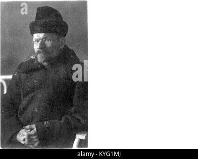 Le portrait de Mikhaïl Kalinine, homme d'État soviétique et chef d'État, capture son image au cours de sa carrière politique au début du XXe siècle. Kalinine a joué un rôle clé dans la gouvernance soviétique et est représenté en tenue formelle. Banque D'Images