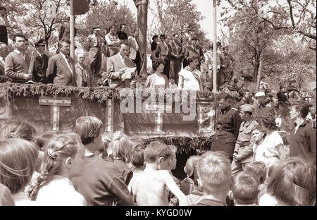 Štafeta Republiška krenila Šentilja mladosti je iz, dans Pesnice Košake skozi mimo n'Maribora 1960 (4) Banque D'Images