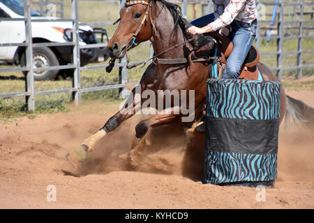 HORSE SPORTS, course de barils, rodéos Banque D'Images